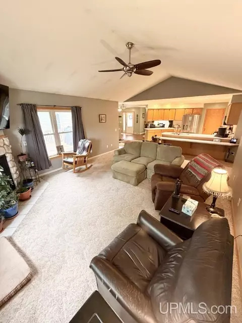 Living - 250 Copper, Ishpeming, MI 49849 photo 5 of 6