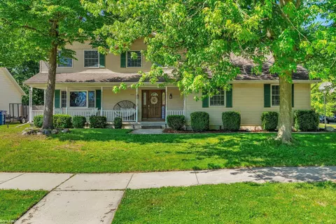 702 4th, Marysville, MI 48040