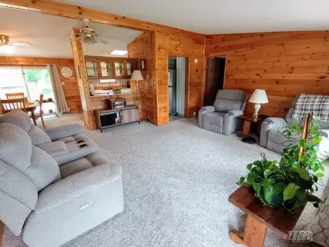 Living - 1245 Chappel Vly, Gladwin, MI 48624 photo 1 of 3