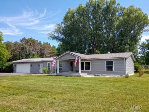 1245 Chappel Vly, Gladwin, MI 48624