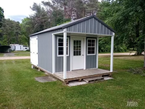 Exterior - 1245 Chappel Vly, Gladwin, MI 48624 photo 4 of 8