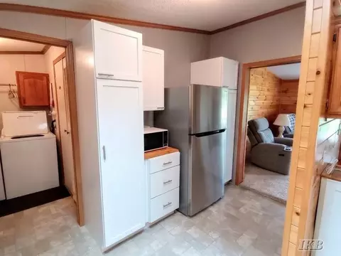Kitchen - 1245 Chappel Vly, Gladwin, MI 48624 photo 3 of 3