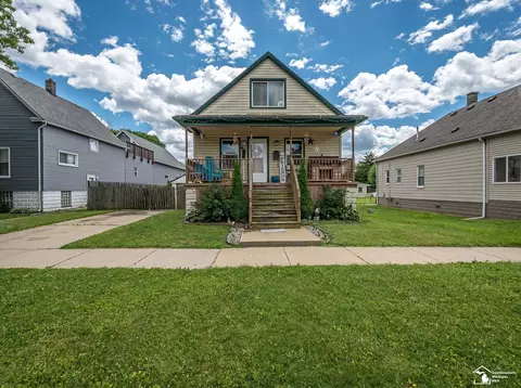 857 Plum, Wyandotte, MI 48192