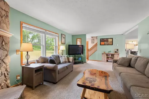 Living - 5340 Sutton, Britton, MI 49229 photo 5 of 6