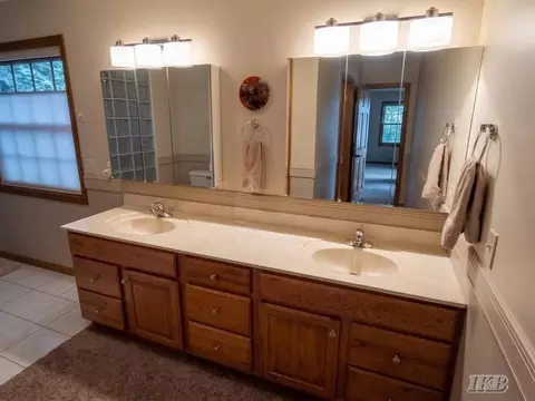 Bath - 4837 Buxton, Gladwin, MI 48624 photo 2 of 6