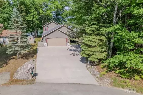 Exterior - 4837 Buxton, Gladwin, MI 48624 photo 8 of 14