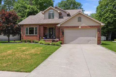 4055 Stoney Crk, Fort Gratiot, MI 48059