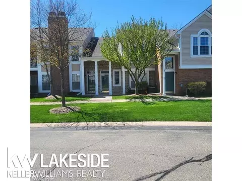 56429 Scotland, Shelby Township, MI 48316