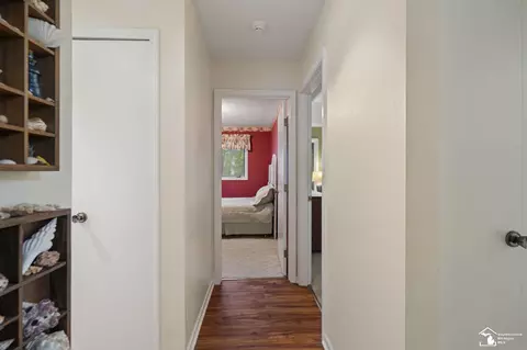 Entry Way - 10735 Secor, Temperance, MI 48182 photo 10 of 10
