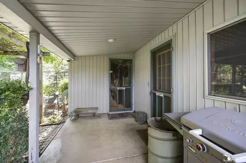 Exterior - 10735 Secor, Temperance, MI 48182 photo 2 of 15