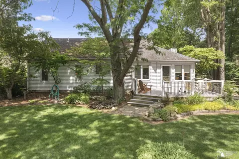 Exterior - 10735 Secor, Temperance, MI 48182 photo 5 of 15