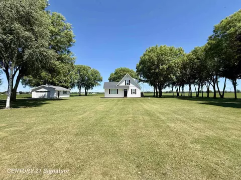 Exterior - 101 E Laporte, Merrill, MI 48637 photo 2 of 3