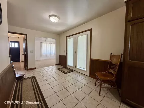Entry Way - 101 E Laporte, Merrill, MI 48637 photo 1 of 2