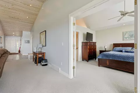 Entry Way - 1108 Cove, Au Gres, MI 48703 photo 2 of 4