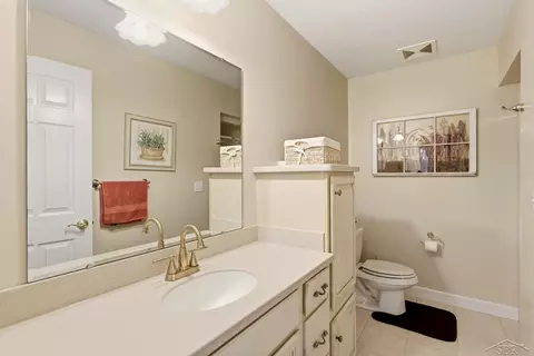 Bath - 1108 Cove, Au Gres, MI 48703 photo 4 of 5