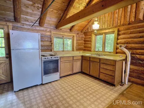 Kitchen - 5886 Gratiot Lk, Mohawk, MI 49950 photo 1 of 1