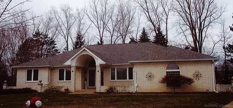 11624 Watkins, Utica, MI 48315