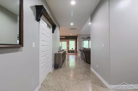 Entry Way - 319 E Dopp, Midland, MI 48640 photo 2 of 4
