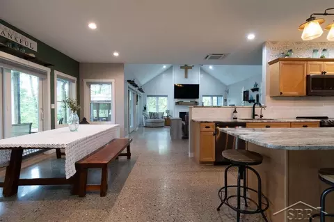 Entry Way - 319 E Dopp, Midland, MI 48640 photo 3 of 4
