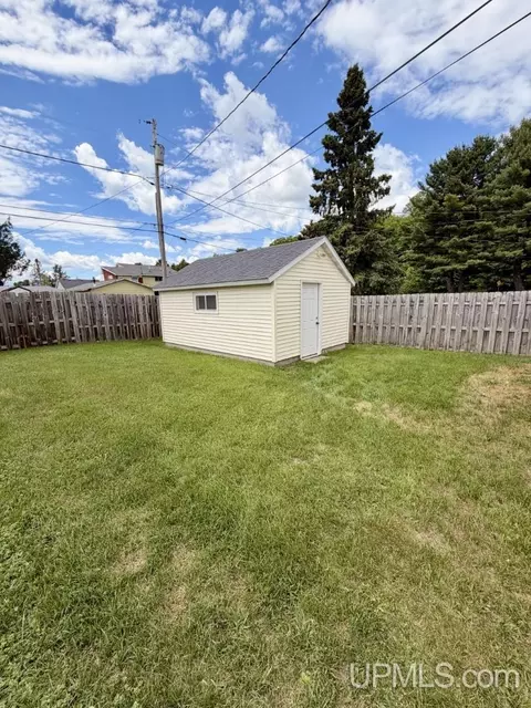 Exterior - 975 Cottage, Ishpeming, MI 49849 photo 4 of 6