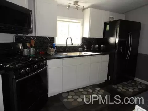 e9686 Miller Road, Munising, MI 49862 photo 11
