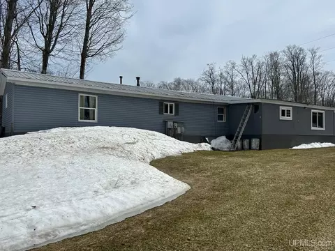 e9686 Miller Road, Munising, MI 49862 photo 4