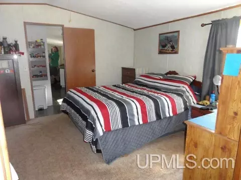 e9686 Miller Road, Munising, MI 49862 photo 10