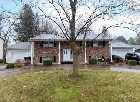3115-3117 Beech, Midland, MI 48642