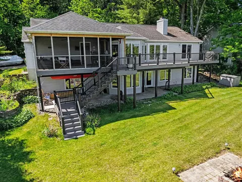 16036 Lewis Lk, Vandalia, MI 49095