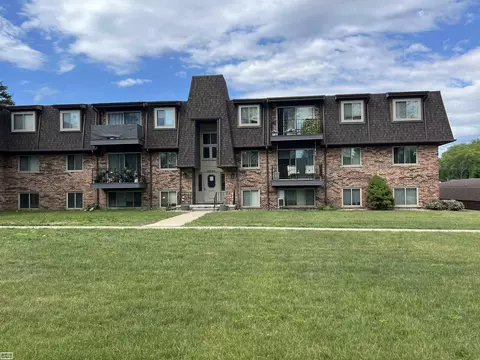 532 Riviera #177, Saint Clair Shores, MI 48080