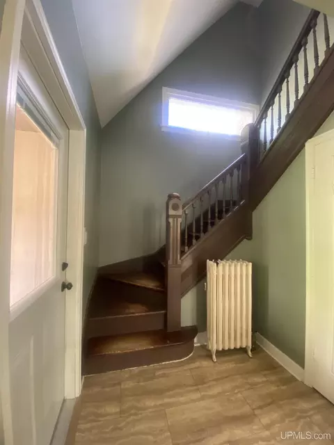 Entry Way - 223 Lynn, Munising, MI 49862 photo 1 of 3