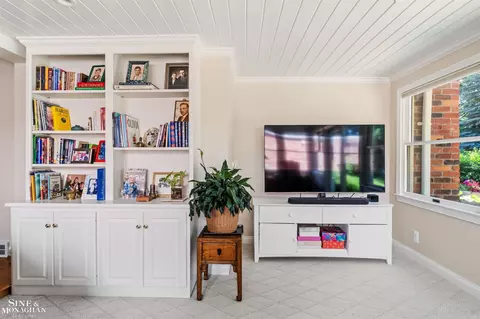 Other - 83 Hawthorne, Grosse Pointe Shores, MI 48236 photo 6 of 8