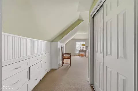 Entry Way - 83 Hawthorne, Grosse Pointe Shores, MI 48236 photo 4 of 4