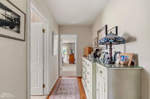 Entry Way - 83 Hawthorne, Grosse Pointe Shores, MI 48236 photo 1 of 4