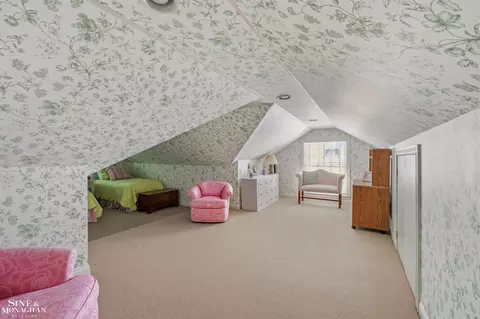 Bedroom - 83 Hawthorne, Grosse Pointe Shores, MI 48236 photo 6 of 8