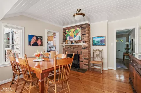 Dining - 83 Hawthorne, Grosse Pointe Shores, MI 48236 photo 1 of 3