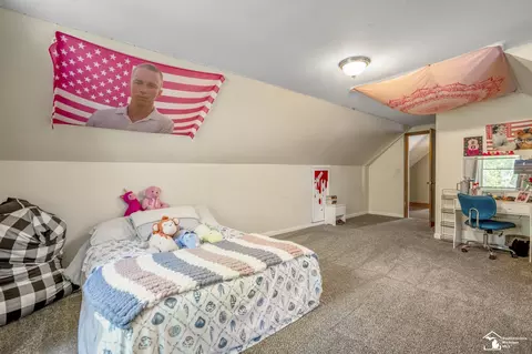 Bedroom - 3092 W Temperance, Temperance, MI 48182 photo 4 of 8