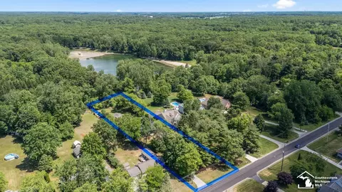 View/Area - 3092 W Temperance, Temperance, MI 48182 photo 4 of 9