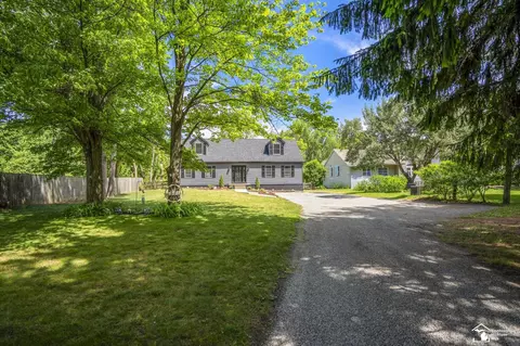 Exterior - 3092 W Temperance, Temperance, MI 48182 photo 3 of 12