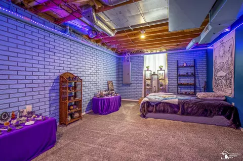 Bedroom - 3092 W Temperance, Temperance, MI 48182 photo 7 of 8