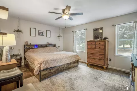 Bedroom - 3092 W Temperance, Temperance, MI 48182 photo 1 of 8