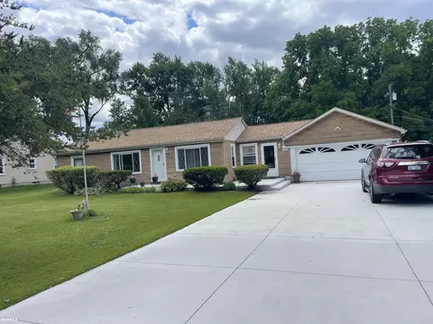 5488 Botsford, Sterling Heights, MI 48310