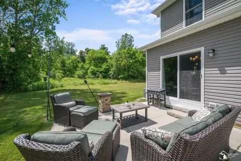 Exterior - 1235 Cascade, Temperance, MI 48182 photo 11 of 11