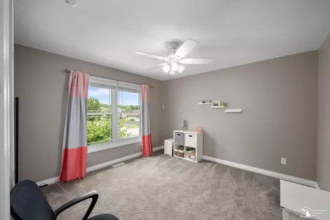 Bedroom - 1235 Cascade, Temperance, MI 48182 photo 5 of 6