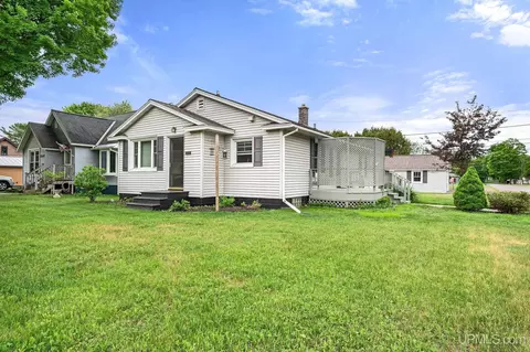 2117 Deer Lk, Ishpeming, MI 49849