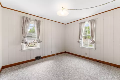 Bedroom - 2117 Deer Lk, Ishpeming, MI 49849 photo 3 of 6