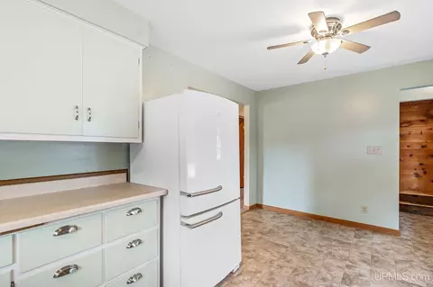 Kitchen - 2117 Deer Lk, Ishpeming, MI 49849 photo 4 of 4