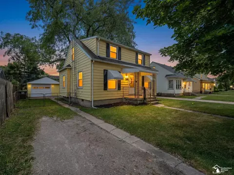 713 Roeder, Monroe, MI 48161