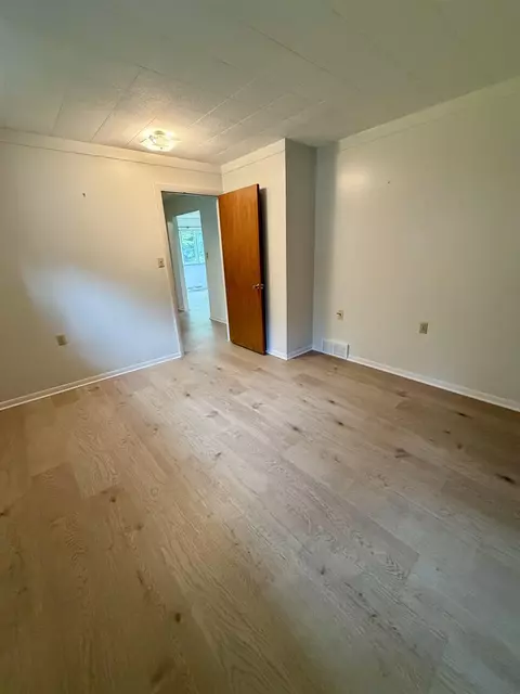 Bedroom - 216 E 8th, Pinconning, MI 48650 photo 3 of 4