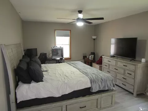 2342 Vivian, Monroe, MI 48162 photo 13